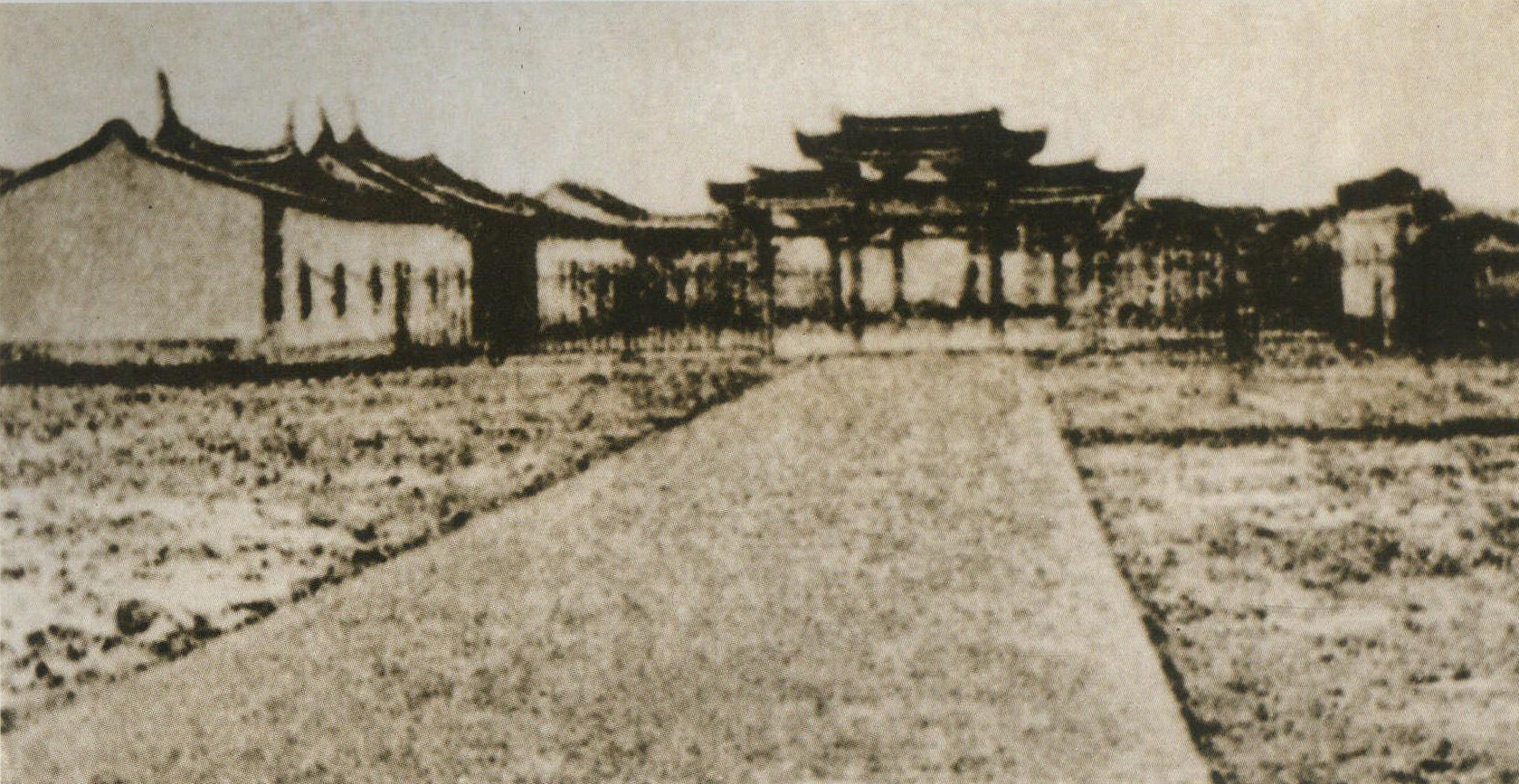 1895年6月14日， 台湾总督桦山资纪进驻台北城，开始对台湾的血腥殖民统治。图为设在台北城内的日本驻台湾总督府